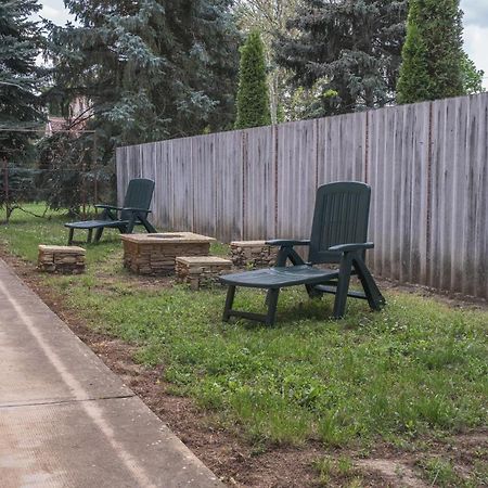 ホテル Olajos Apartman Berekfürdő エクステリア 写真